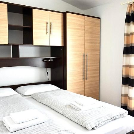 Apartments Maris Starigrad Paklenica Εξωτερικό φωτογραφία