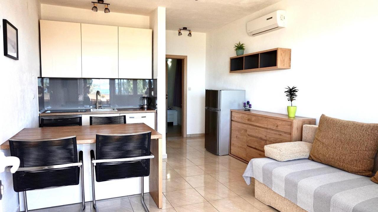 Apartments Maris Starigrad Paklenica Εξωτερικό φωτογραφία