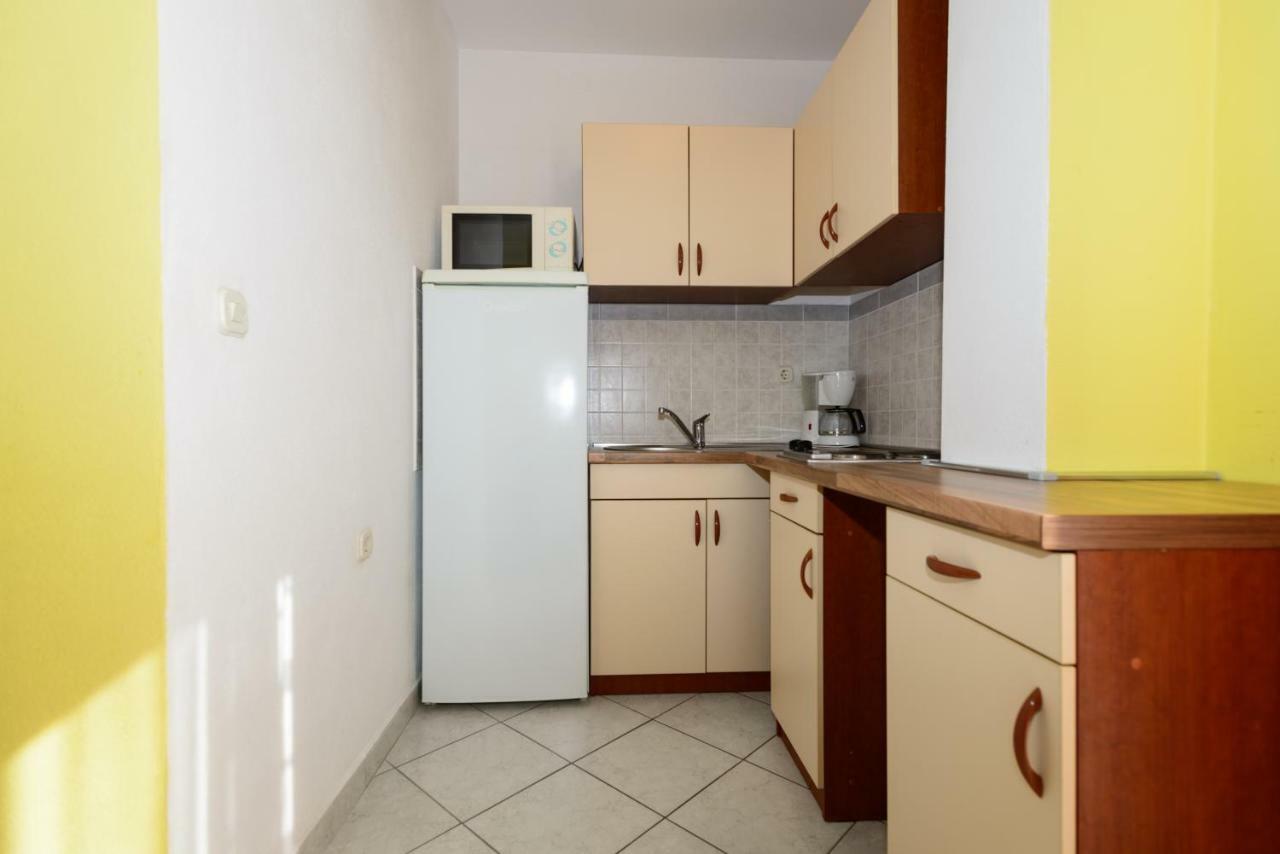 Apartments Maris Starigrad Paklenica Εξωτερικό φωτογραφία