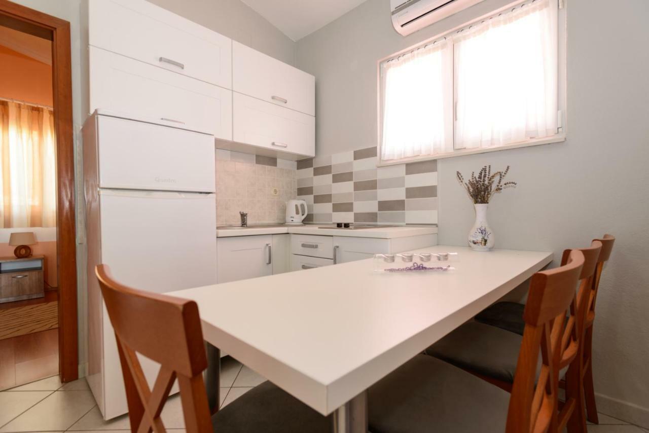 Apartments Maris Starigrad Paklenica Εξωτερικό φωτογραφία