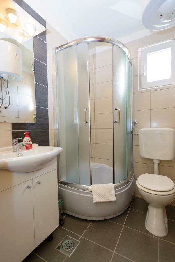 Apartments Maris Starigrad Paklenica Εξωτερικό φωτογραφία